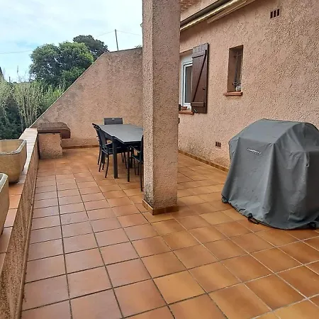 100m2 Nyaraló